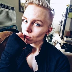 Meet your Posher, Savannah